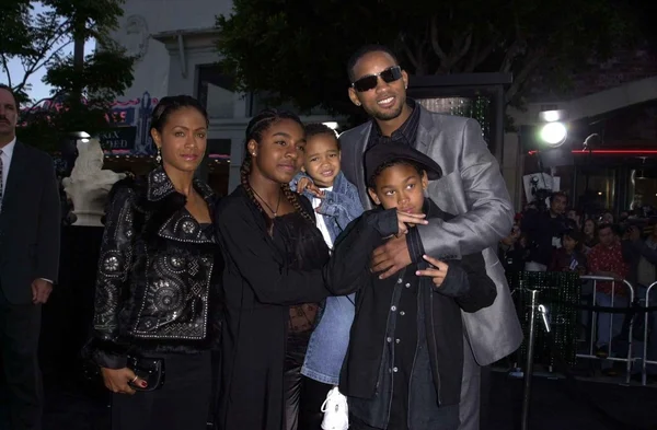 Jada pinkett smith, will smith och familj — Stockfoto