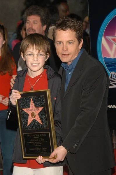 Michael J. Fox y su hijo Sam — Foto de Stock