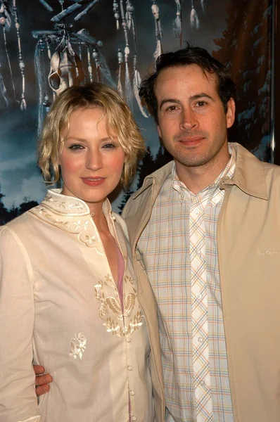 Jason Lee and fiance Beth — Stock Photo, Image