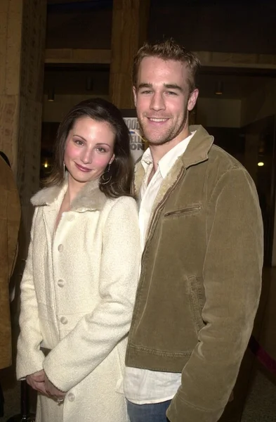 Heather McComb og James Van Der Beek – stockfoto