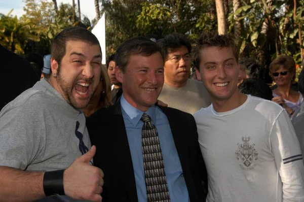 Joey Fatone, Leigh Steinberg y Lance Bass — Foto de Stock