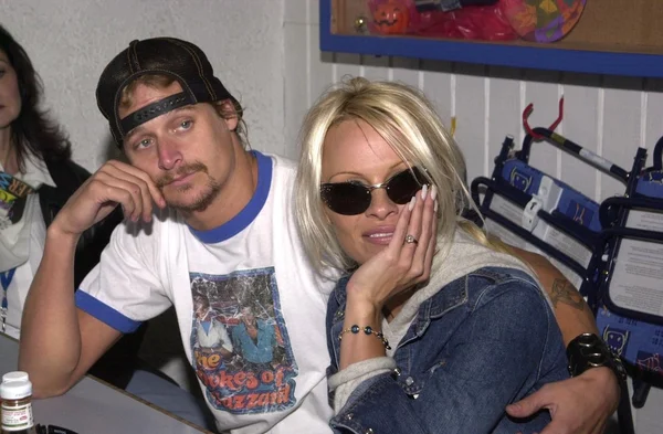 Pamela anderson och kid rock — Stockfoto