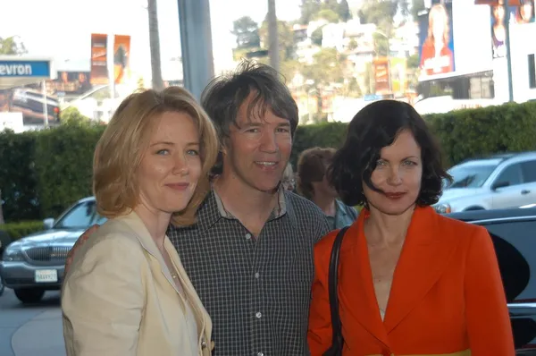 Joan Cusack, David E. Kelly et Elizabeth McGovern — Photo