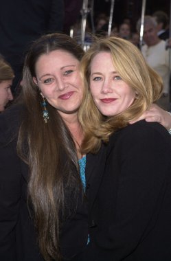Camryn manheim ve arkadaş