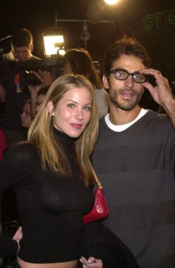 Christina applegate ve yeni koca johnathon schaech