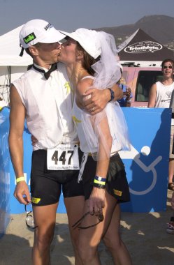 Alexandra paul ve yeni koca Ian