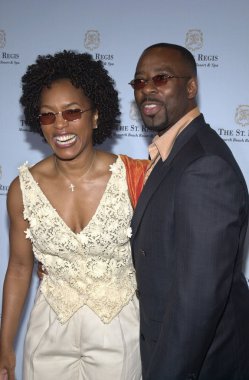 Courtney b. vance ve angela bassett