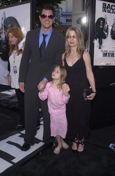 Johnny Knoxville com esposa e filhos — Fotografia de Stock