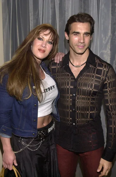 Joanie Laurer e Adrian Paul — Foto Stock