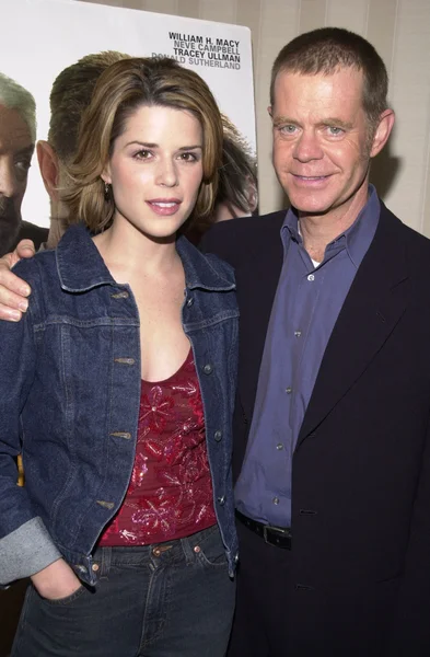 Neve campbell en william h. macy — Stockfoto