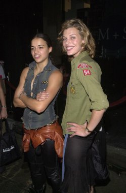 Michelle rodriguez ve milla jovovich