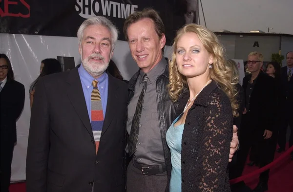 Dennis Barrie, James Woods e Shaunna Loumeister — Fotografia de Stock