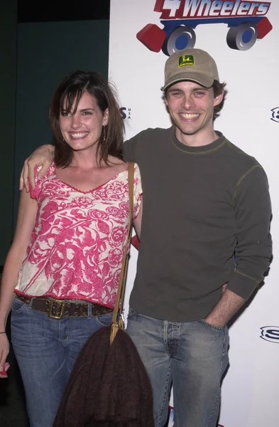 James Marsden e esposa Lisa — Fotografia de Stock