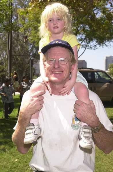 Ed Begley Jr. y su hija Hayden —  Fotos de Stock