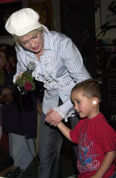 Cyndi Lauper et son fan — Photo