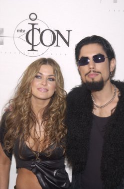 Carmen electra ve dave navarro