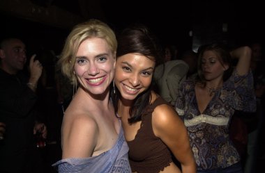 Lara la rue ve courtney mcmahon