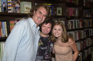 Billy Connolly, Scarlett Connlly and Beverley Mitchell