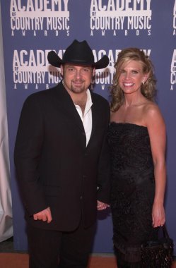 Chris çağlayan ve eşi elizabeth