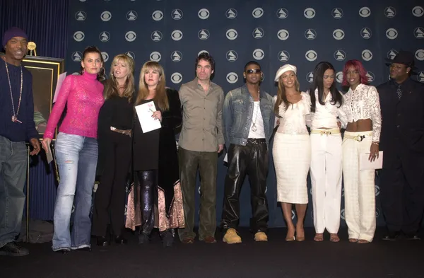 Ja Rule, Nelly Furtado, Laurie Blank, Stevie Nicks, Pat Monahan, Usher, Destiny's Child and Jimmy Jam — Stock Photo, Image