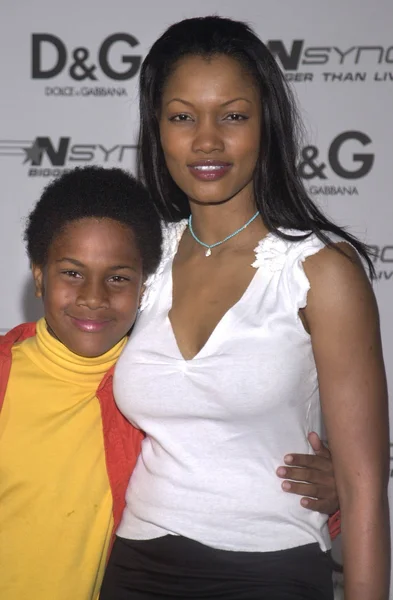 Garcelle Beauvais and son Oliver — Stock Photo, Image