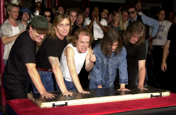 Cliff Williams, Brian Johnson, Angus Young, Malcolm Young — Stock Fotó