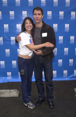 Ming na ve eric mccormack
