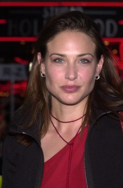 Claire Forlani
