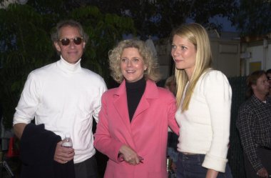 Bruce paltrow, blythe danner ve gwyneth paltrow