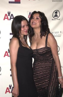 Jennifer tilly ve kız kardeşi