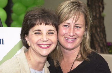Cindy williams ve kelly taşı
