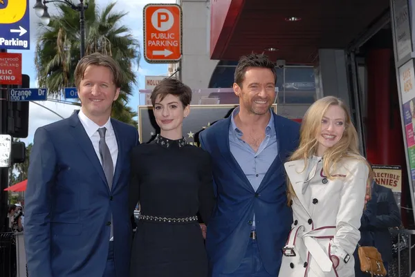 Tom Hooper, Anne Hathaway, Hugh Jackman, Amanda Seyfried — Stock Photo, Image