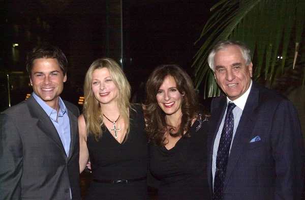 Rob Lowe, esposa Sheryl, Garry Marshall e Victoria Jackson — Fotografia de Stock