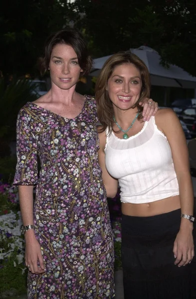 Julianna Nicholson e Sasha Alexander — Fotografia de Stock