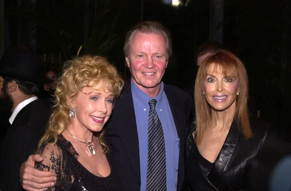 Stella stevens, jon voight en tina louise — Stockfoto