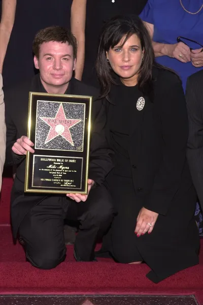 Mike Myers e esposa Robin Ruzan — Fotografia de Stock