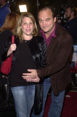 Jim belushi ve karısı jenny