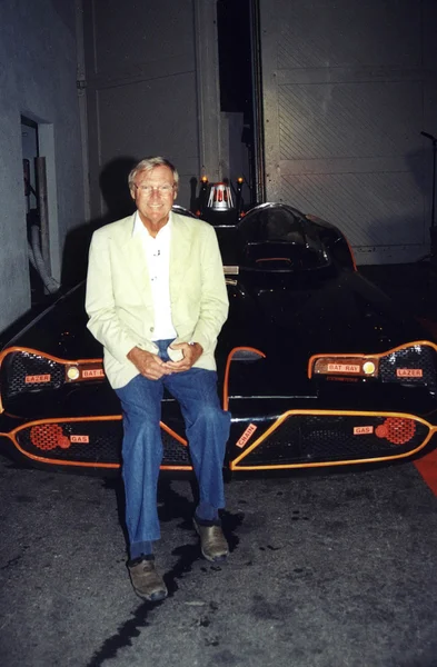 Adam West and the Batmobile — Stock Photo, Image