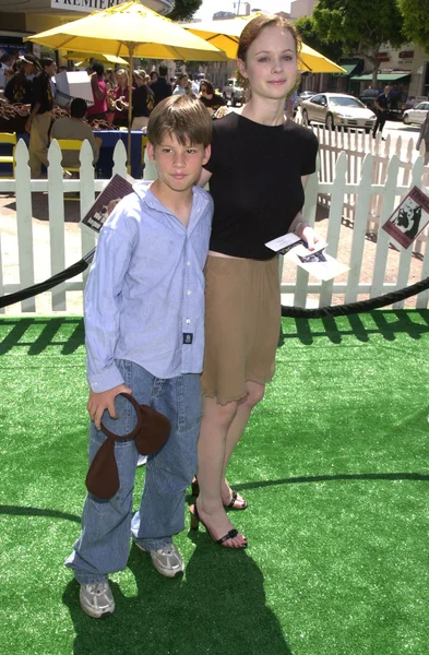 Thora Birch y hermano Bolt —  Fotos de Stock