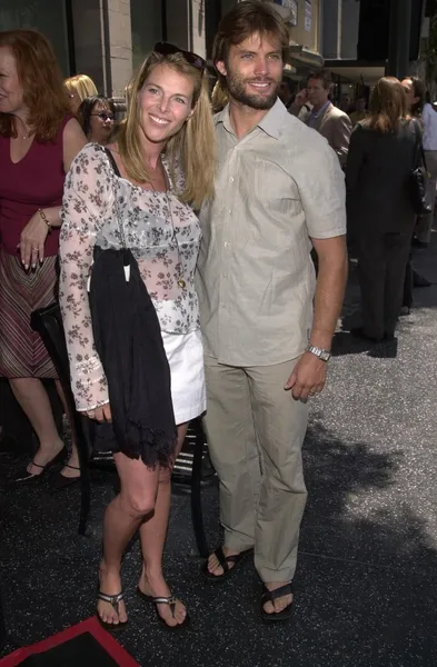 Casper Van Dien y Catherine Oxenberg — Foto de Stock