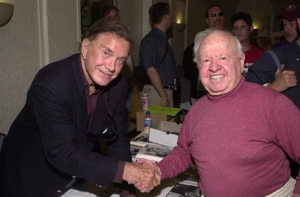 Cliff robertson i mickey rooney — Zdjęcie stockowe