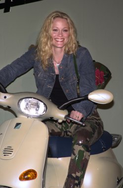Teri Polo