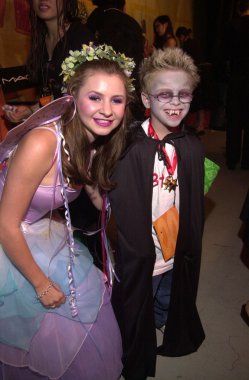 Beverly mitchell ve Jonathan lipnicki