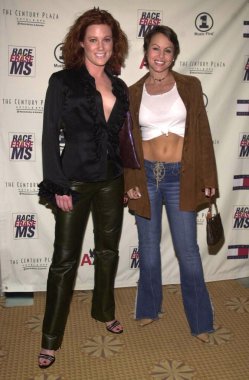 Elisa donovan ve natalie raitano