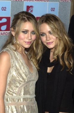 Mary-kate olsen ve ashley olsen