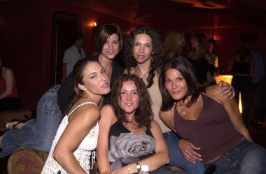 parti müdavimlerinin