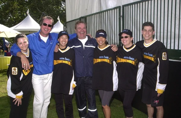 Michael Burger, Robert Wagner y sus fans — Foto de Stock