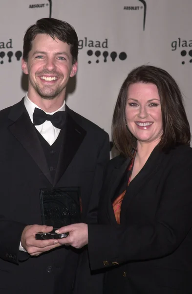 Sean Hayes y Megan Mullally — Foto de Stock