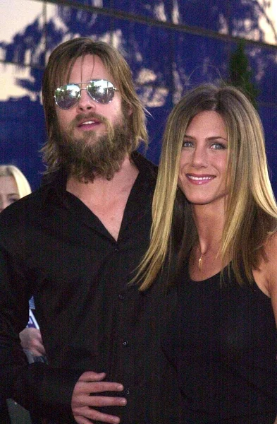 Brad pitt och jennifer aniston — Stockfoto