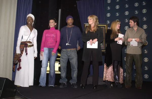 India.Arie, Nelly Femado, Rule, Laurie Blank, Stevie Nicks and Pat Monahan — стоковое фото